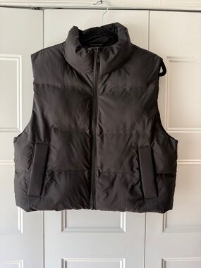 Zara Black Puffer Vest - SZ M